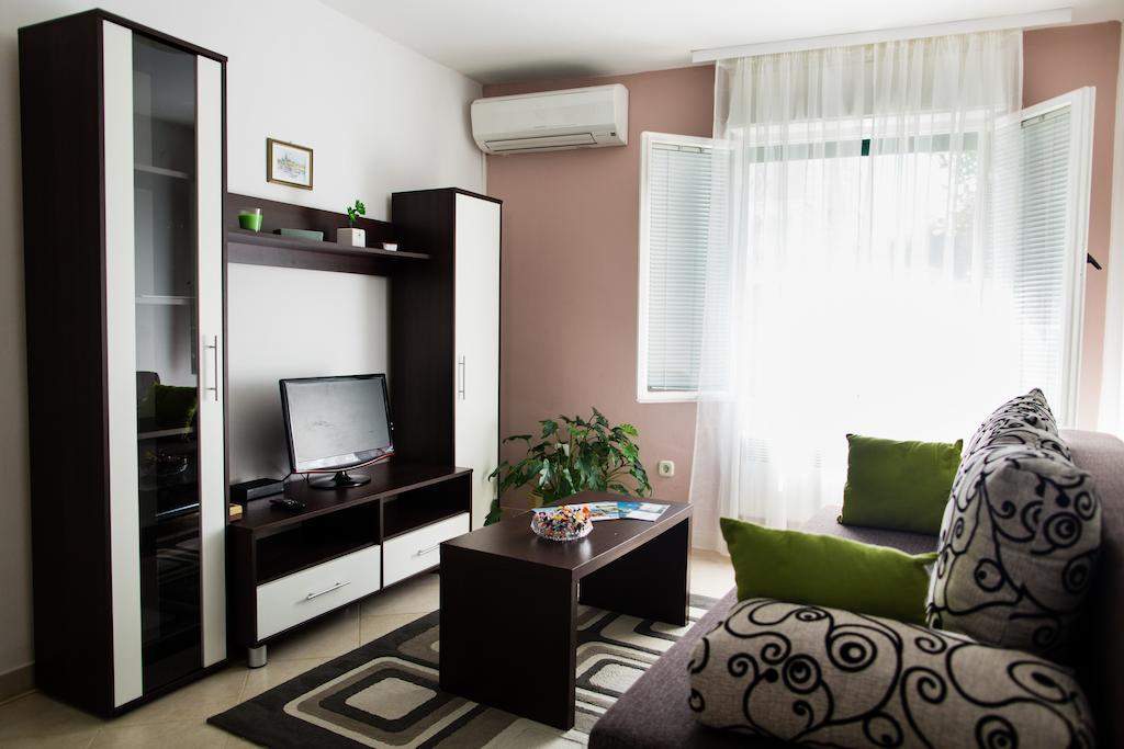 Apartments Kanajet Kaštela Kamer foto